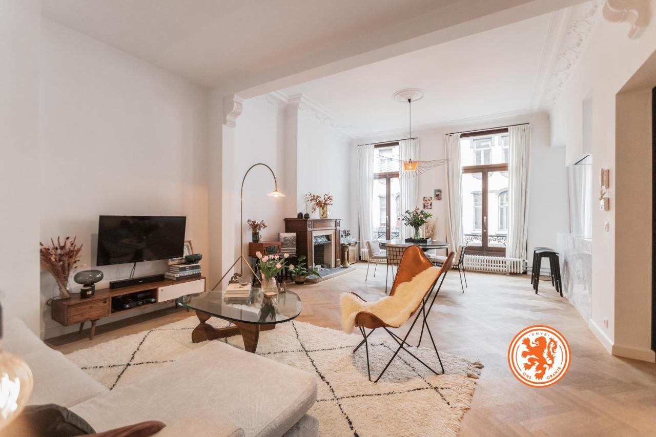 Traditional Chic, High Ceilings' Apt Aircos And Garage 安特卫普 外观 照片